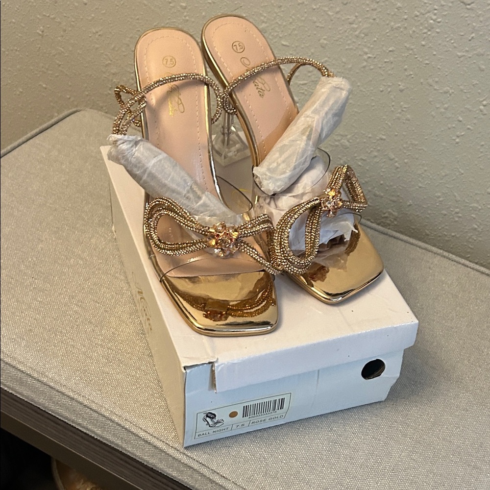 Mata Shoes Gold Bow Heels